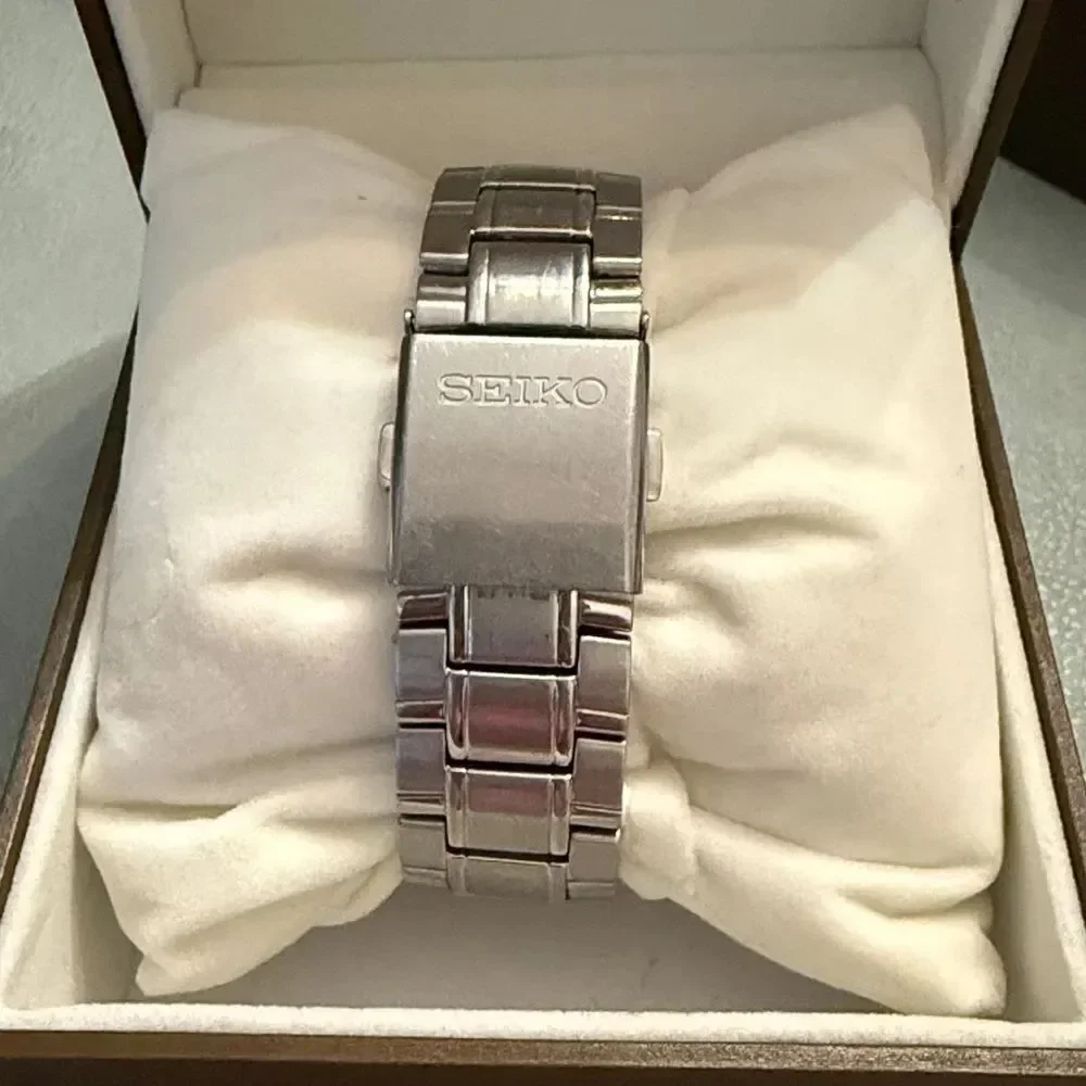 Seiko solar chronograph